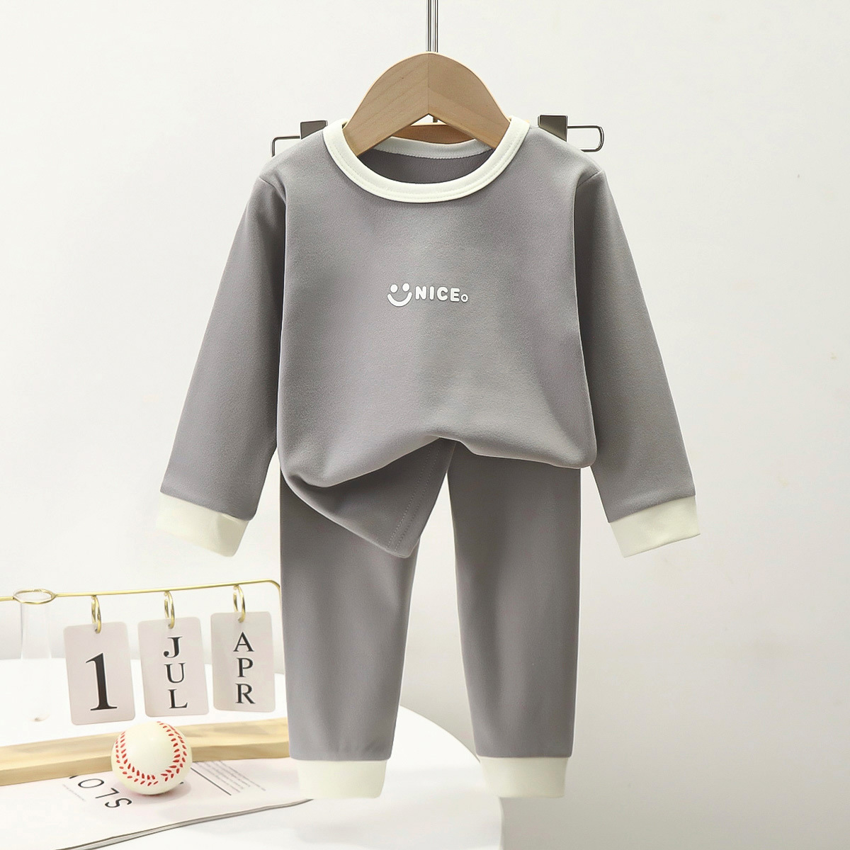 New children's De velvet thermal underwear suit boys and girls autumn and winter pajamas home wear middle and big children's autumn clothes long pants