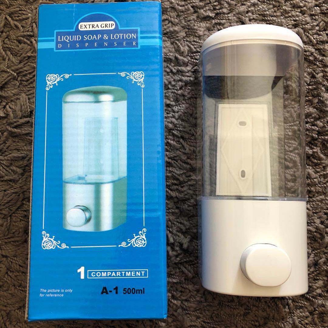 Punch-free wholesale titanium white plastic soap dispenser hotel household wall-mounted manual liquid soap dispenser drip type