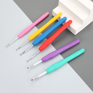 Factory color soft handle crochet wool knitting tool aluminum oxide crochet single non-slip handle bag knitting crochet