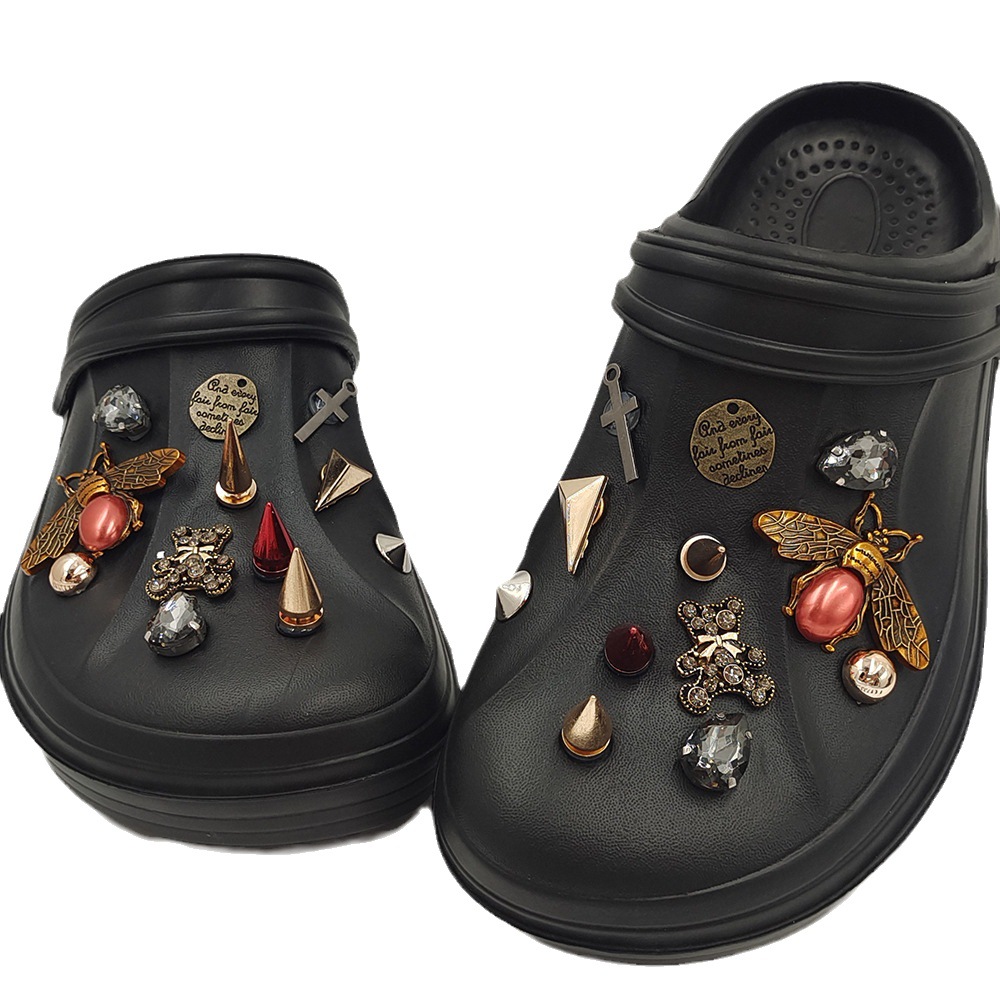 Hole Shoes Accessories Punk Rivet Shoes Flower Decorative Button Garden Shoes Accessories Slippers Decorative Spike Rivet