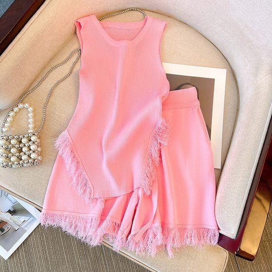 French Sweet and Spicy Style Top Set Women's Pink Tassel Knitted Small Camisole Vest + High Waist Wide Leg Casual Shorts
