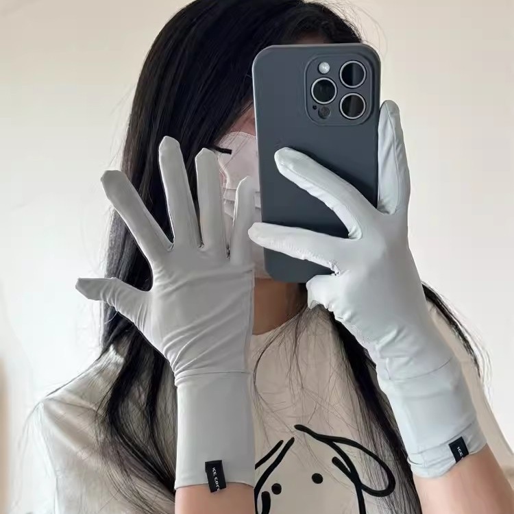 Ice silk sunscreen non-slip gloves women's summer anti-ultraviolet outdoor driving extended touch screen five-finger gloves