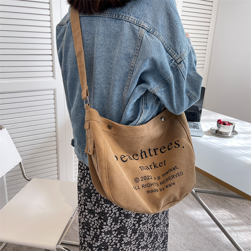 Letter canvas bag for women 2022 new all-match tote bag student class messenger bag large capacity shoulder bag fashion
