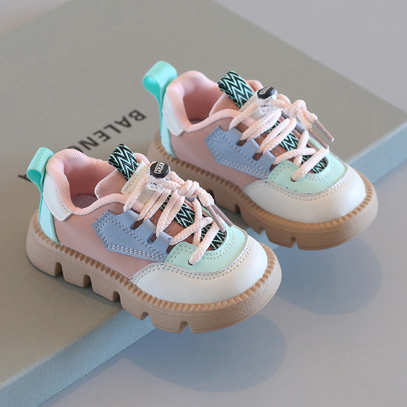 Children's board shoes 2024 spring boys sneakers leather girls casual shoes soft bottom baby shoes a generation of hair