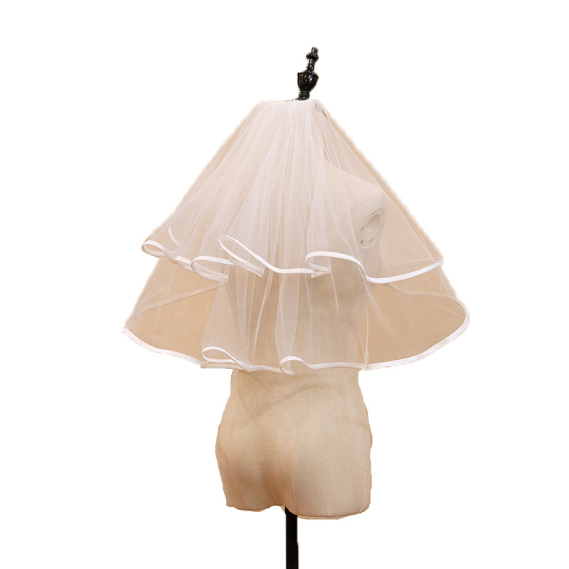 2022 New Children's Short Satin Edge Small Veil Bride Wedding Registration Wedding Dress Studio Simple Small Veil
