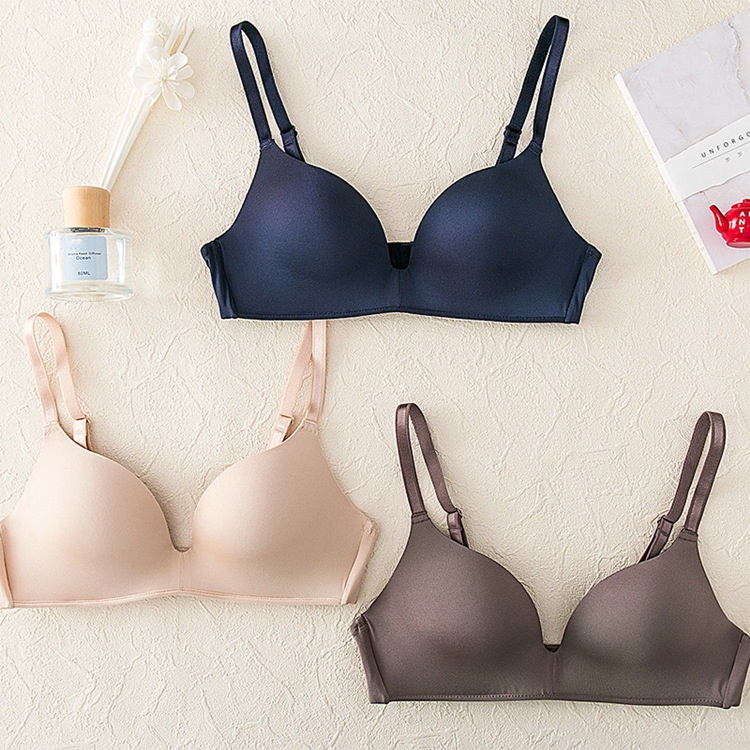 Japanese-style Light and Thin Clothes Traceless Underwear Women's Non-steel Rings Big Chest Showable Thin Triangle Cup Glazy Bra for Primary School Students