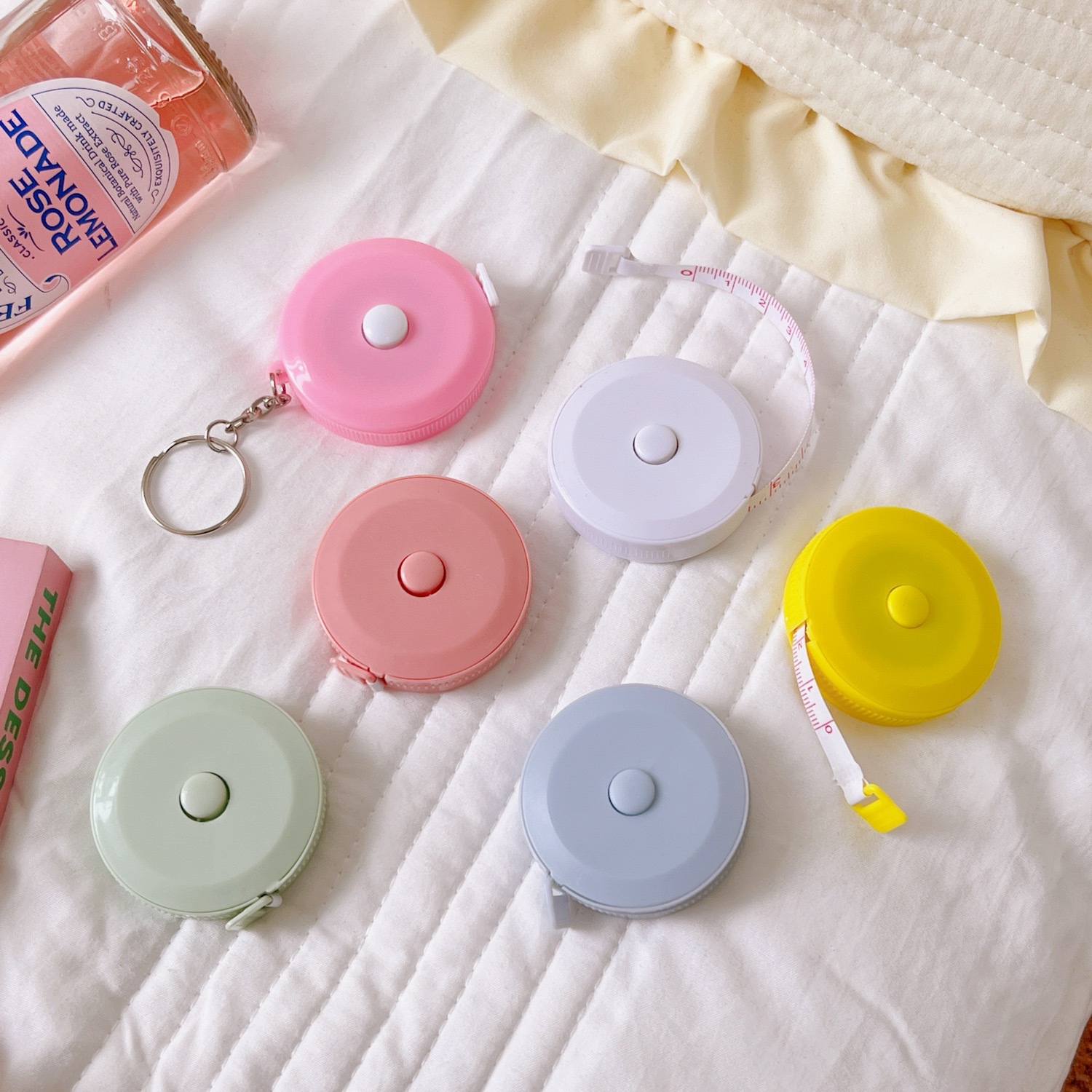 Mini portable tape measure measuring clothes 1.5m tape measure waist circumference hip circumference cute cartoon measuring three circumference ruler soft ruler students