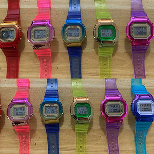 Factory wholesale men and women students ins transparent small square SPORT electronic watch T576