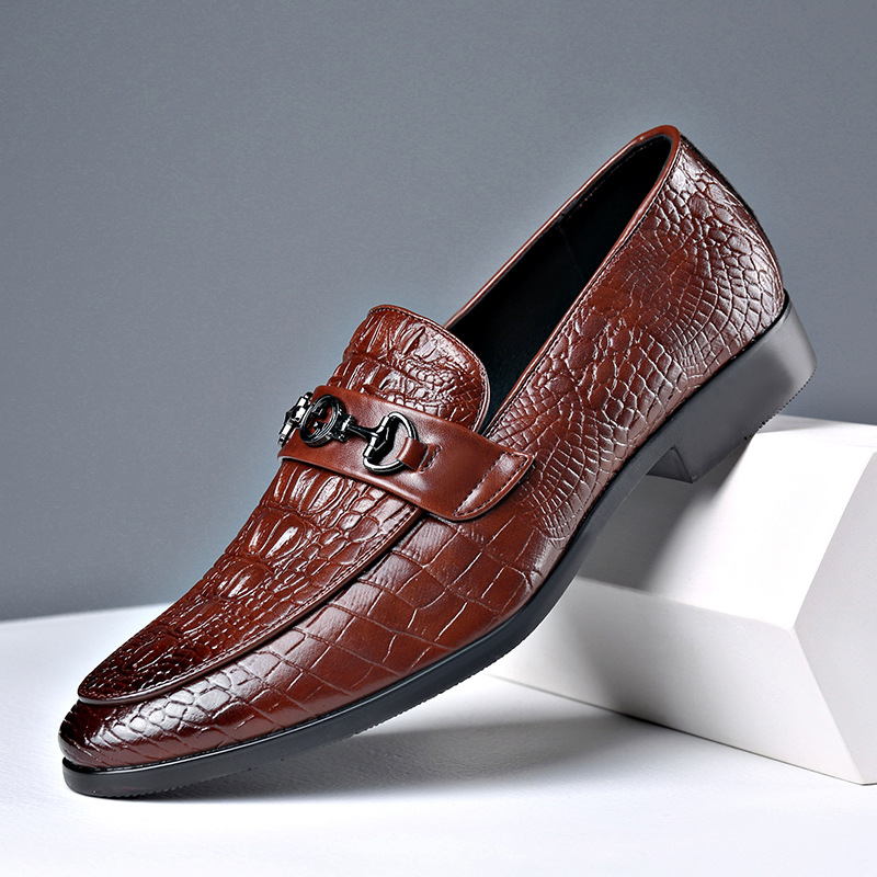 Business dress men's shoes with trousers leather shoes men's crocodile pattern foreign trade a generation of hair set feet large size men's shoes