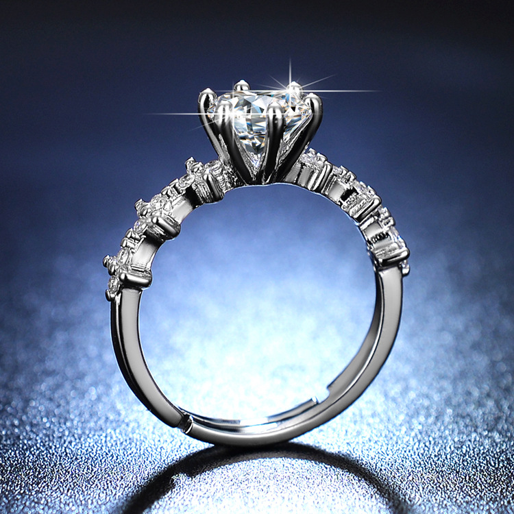 Factory new simulation diamond ring female four-leaf clover ring simulation Mosan diamond ring cross-border e-commerce live supply