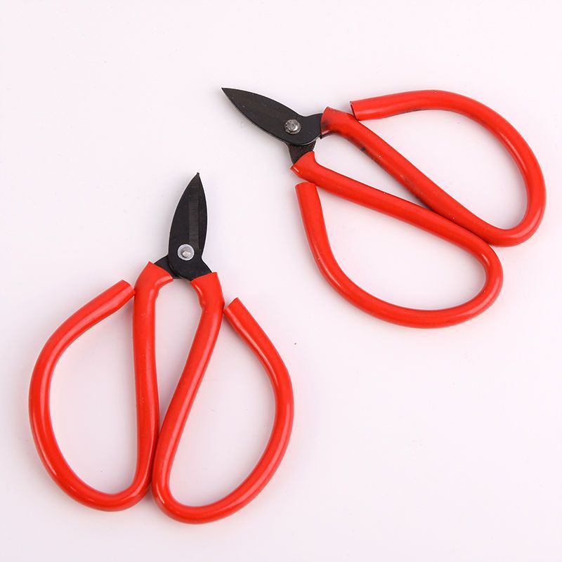 Self-produced and self-sold small fish head scissors nail clippers electronic industrial scissors Feng steel scissors Yiwu small commodity supply batch