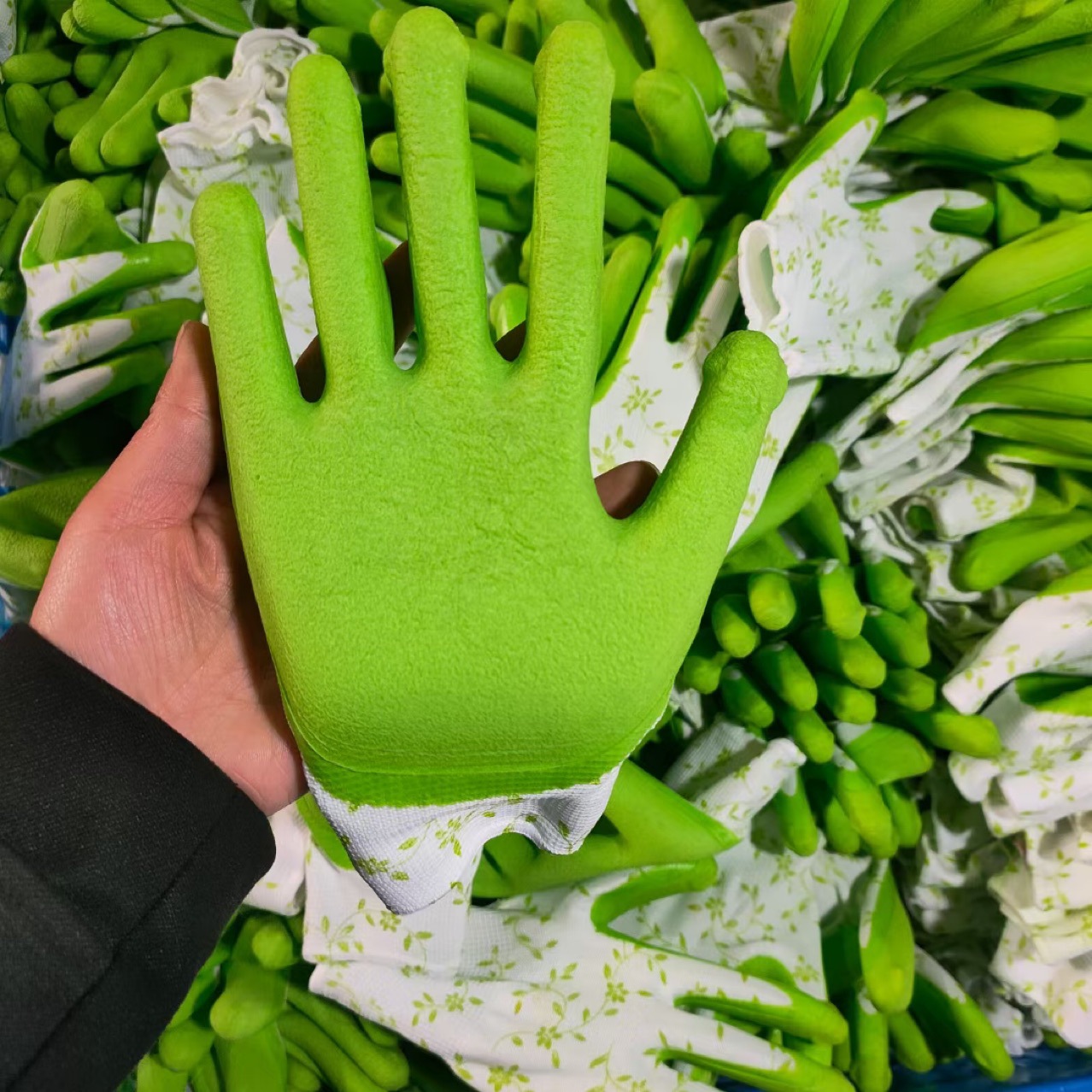 Women's Protective Protective Gloves Breathable and Comfortable Anti-Puncture Protective Gardening Gloves Printed Cross-Border Long Tube