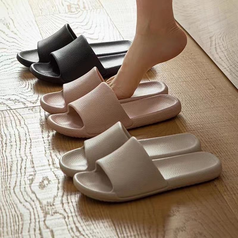 2023 presbyopic leather slippers for Women summer high-grade indoor soft and comfortable home sandals for men wholesale