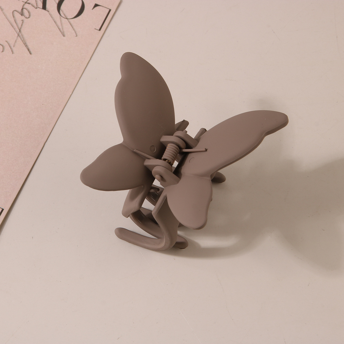 Nuovo fermaglio per capelli a forma di farfalla transfrontaliera, effetto vernice smerigliata, personalizzato, alla moda, con artiglio per la testa_voghion.com