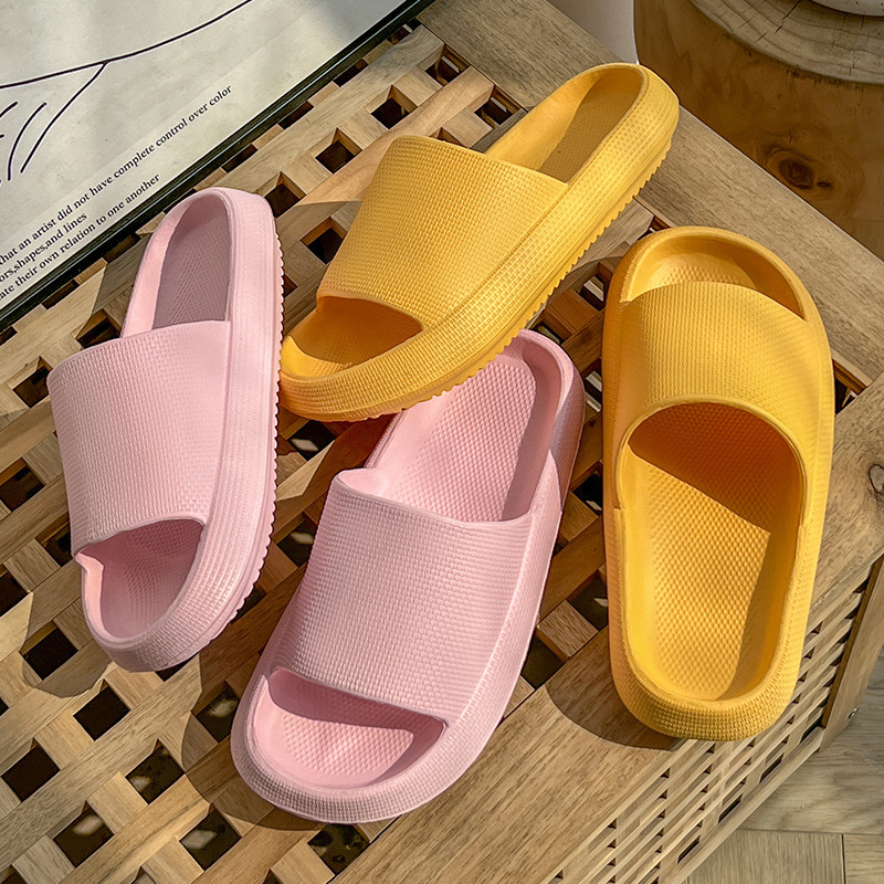 Thick bottom home slippers wholesale solid color summer trendy couples step on excrement feeling sandals for men and women outdoor bath slippers