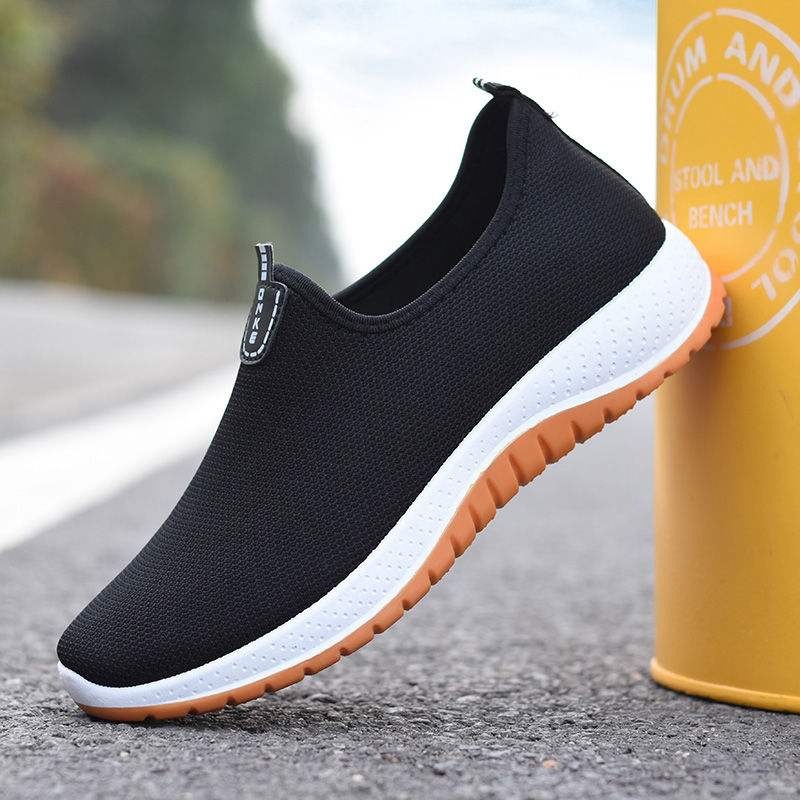 A generation of canvas shoes old Beijing middle-aged and elderly walking shoes men's thickened beef tendon sole a step-on lightweight single shoes