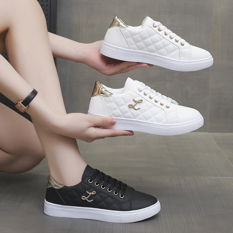 Thick-soled soft leather 2023 autumn and winter new casual versatile sports board shoes ins fashionable comfortable fashionable white shoes