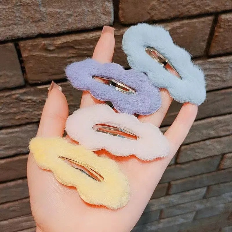 Autumn and winter cute clouds wave plush hairpin girl bangs hairpin children BB side clip furry headwear super cute