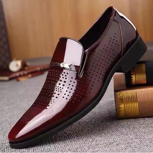 New men's shoes hollow out business formal leather shoes pointed toe trendy hole men's British slip-on transparent non-slip men's leather shoes
