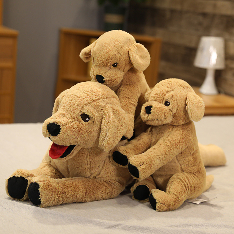 国境を越えてアニメスーパーの同じラブラドールの黄色い犬のぬいぐるみ犬のぬいぐるみ|undefined