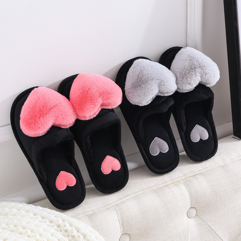 Otoño e invierno Zapatillas de algodón dibujos animados melocotón corazón zapatos al por mayor piso antideslizante cálido señora gran amor confinamiento casa zapatillas