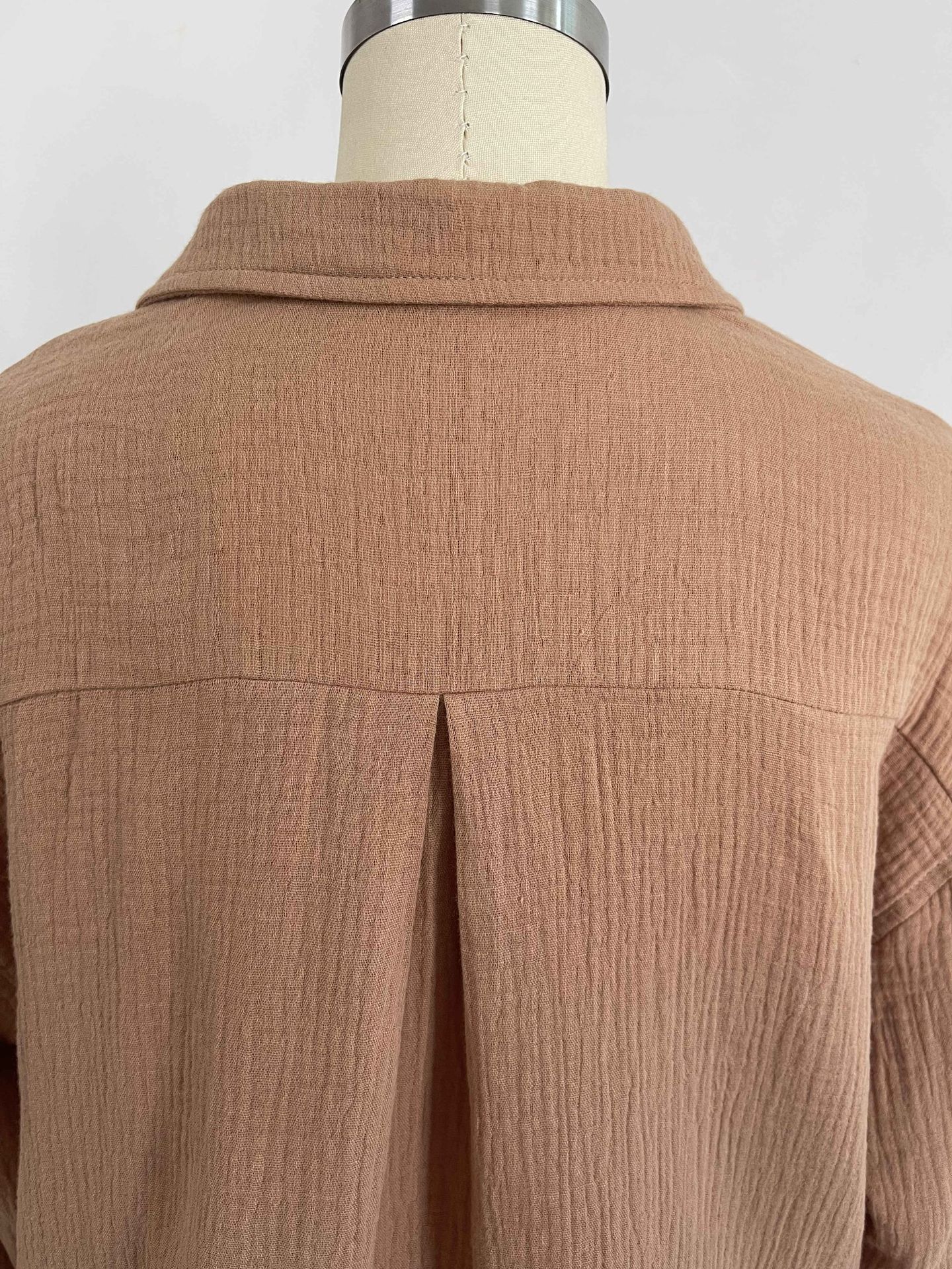 2023  European and American Women's Wrinkled Lapel Long Sleeve Shirt High Waist Drawstring Shorts Fashion Casual Two-Piece Set_voghion.com