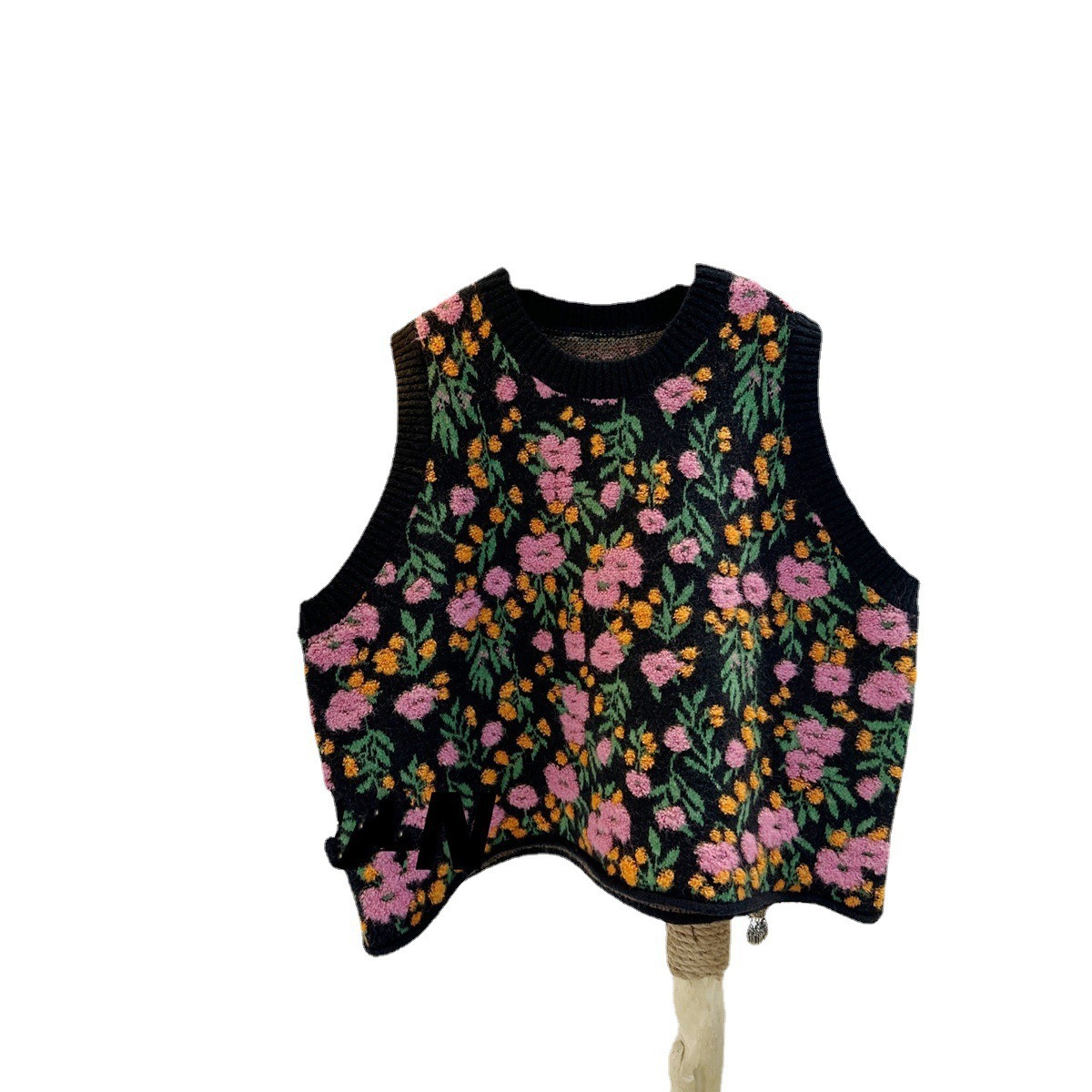Sleeveless Three-dimensional Floral Knitted Vest Women's Spring 2023 New Style Lazy Style Loose Age-reducing All-match Stacked Vest