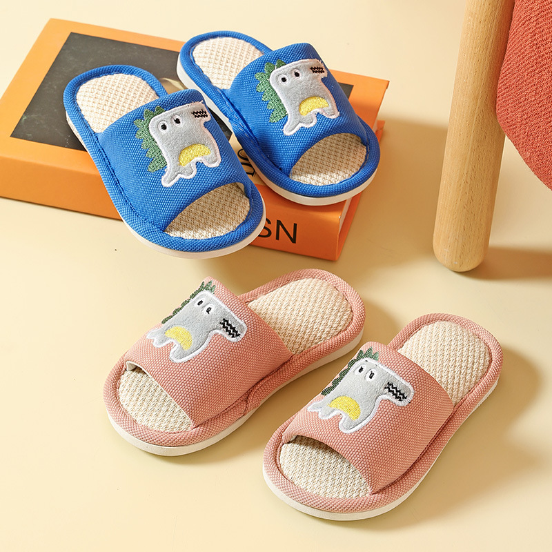 Cartoon small dinosaur indoor and outdoor home wood floor linen PVC children spring, summer and autumn Four Seasons open-toe sandals