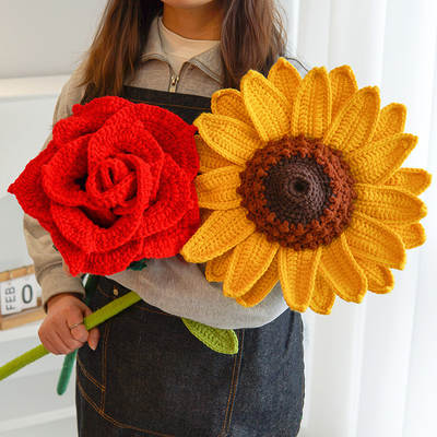 Valentine's Day Giant Thai Rose Bouquet Finished 1 m High Large Bouquet Hand-crocheted Rose for Girlfriend