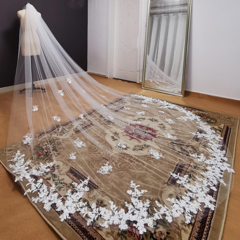 db002 European and American bridal veil wedding headdress veil long Cathedral white ivory ribbon comb embroidery
