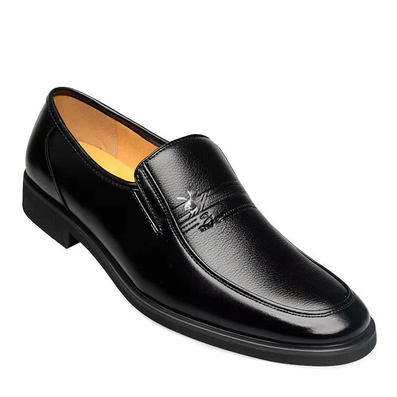 Leather shoes men's business dress men's middle-aged soft bottom dad shoes Spring and Autumn New breathable Men's shoes a generation of classic
