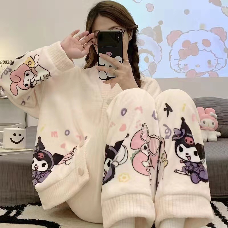 クロミパジャマ女性冬のサンゴのベルベットは、漫画のかわいいフランネルの秋冬の新しい家庭服を厚くすることができます|undefined