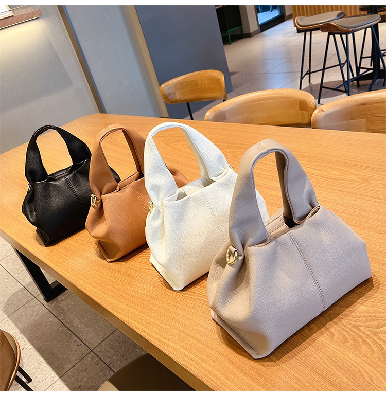 Marchio di nicchia francese 2021 Nuovo arrivo Borsa per il pranzo in tinta unita abbinata Borsa a tracolla alla moda europea e americana per le donne_voghion.com