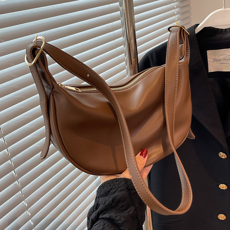 Amy Rabbit Women's Bag Niche Design All-match Bag Women's 2023 Early Spring New Solid Color Simple Textures Shoulder Crossbody