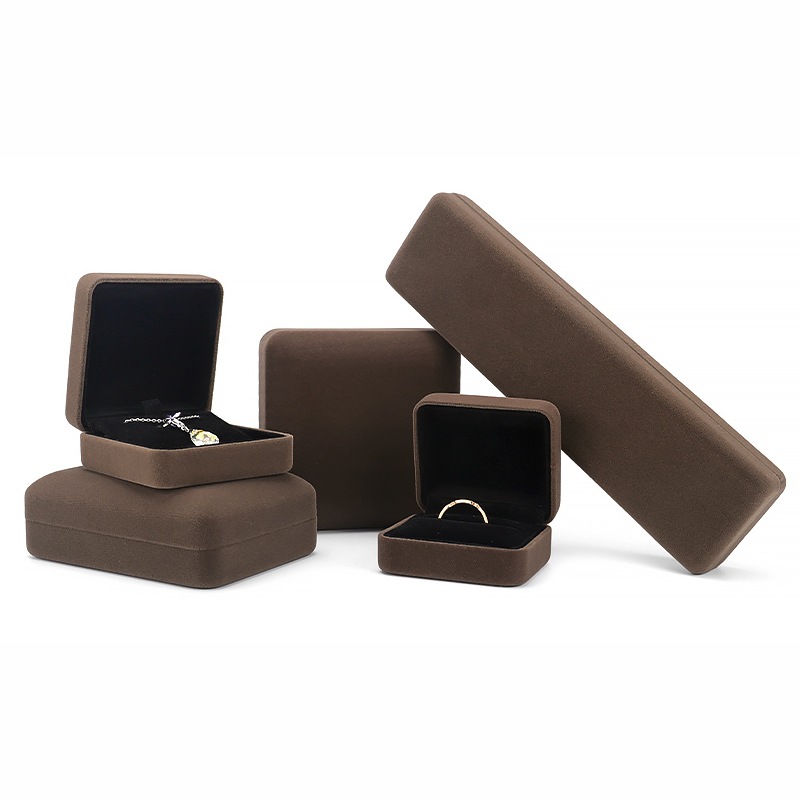 High-grade jewelry box packaging box wholesale jewelry storage ring bracelet bracelet necklace iron flannel jewelry box