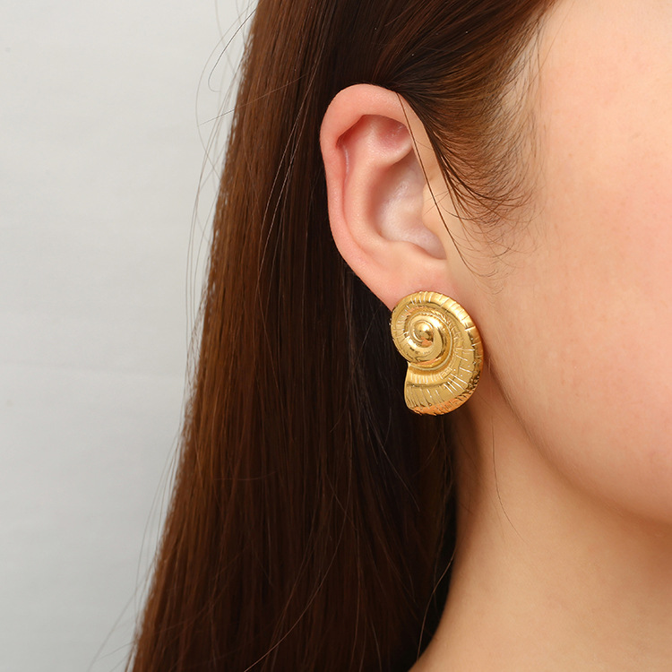 Stile francese INS Stile Oro Acciaio inossidabile Titanio Acciaio Conch Irregolare Vortice Fuochi d'artificio Spilla Viso Orecchini Orecchini Orecchini_voghion.com