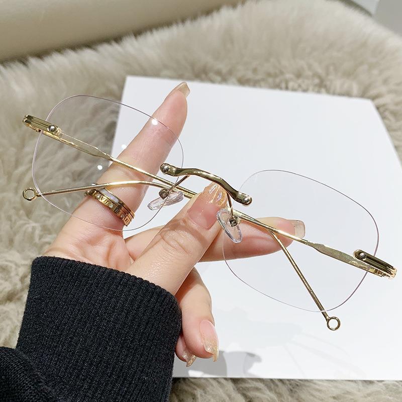 Photo-sensitive color-changing rimless myopia glasses with degree Fashion Net-red color-changing glasses blue-light-resistant brown-colored flat glasses