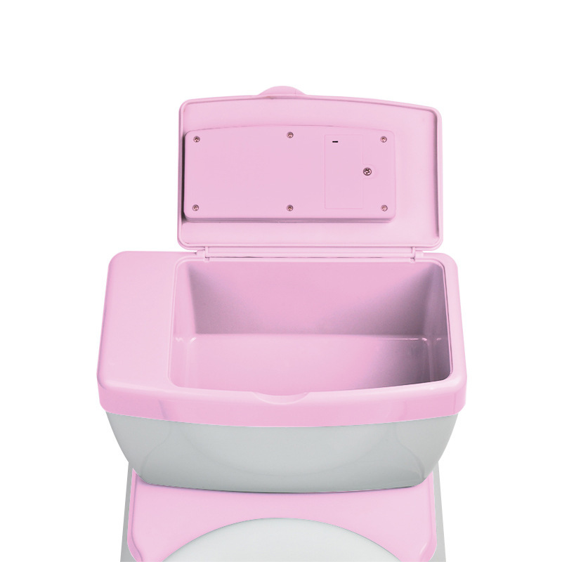 子供のシミュレーション便器工場の男女の赤ちゃんは大きさを訓練します。|undefined