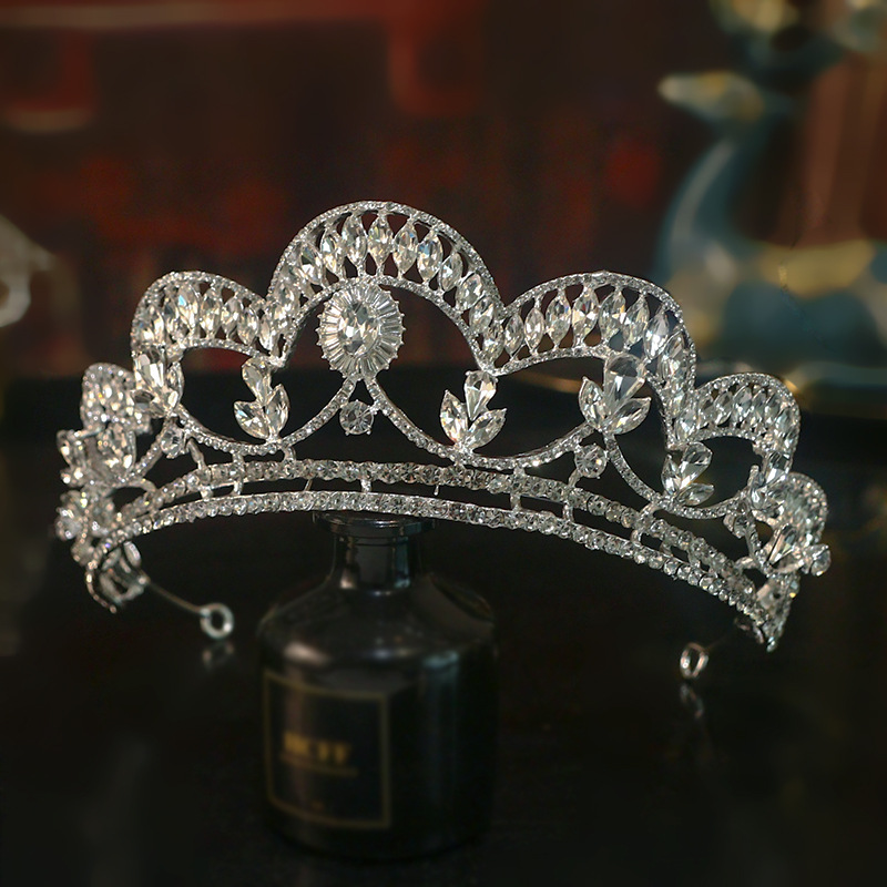Japanese and Korean bridal crown wedding headdress hair accessories super shiny sweet princess elegant wedding white wedding accessories