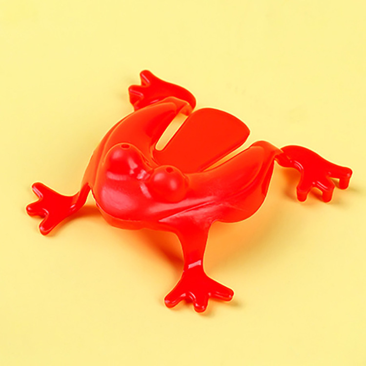 Jumping plastic frog after 90 s nostalgic children's classic traditional jumping frog jumping retro toy