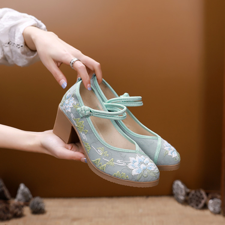 New Retro Ethnic Embroidered Shoes Old Beijing Cloth Shoes Tea Art Round Toe Thick Heel Round Toe Soft Shoes Women's Single Shoes