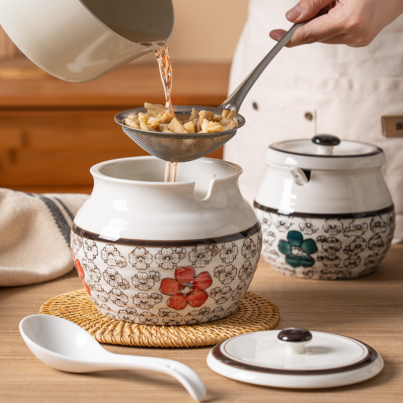 Japanese-style ceramic lard tank household high temperature resistant chili oil tank with lid seasoning tank sugar tank salt tank lard filling wholesale