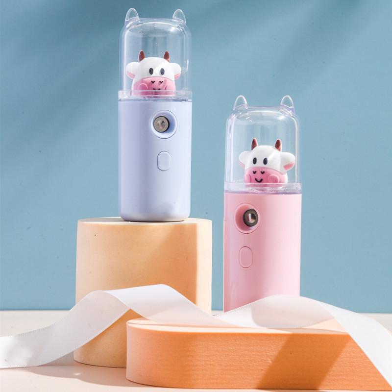 Cute pet water replenishing instrument doll humidifier toy shop gift mini USB summer facial water replenishing instrument sprayer