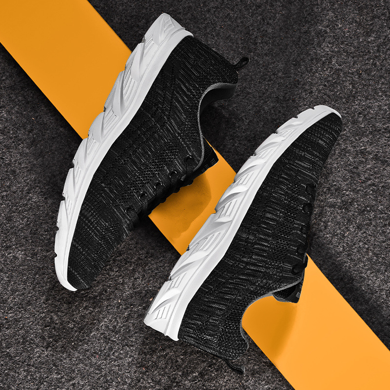 2022 shoes new sports leisure summer men's breathable hollow comfortable mesh fly woven running shoes travel men's shoes