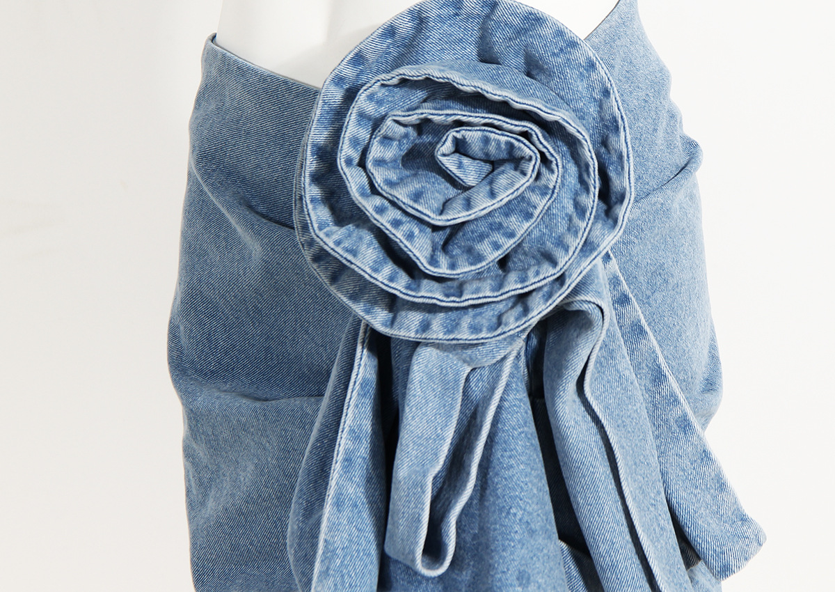 23 spring and summer new denim skirt 3D three-dimensional rose pendant long build high waist hip mini denim overskirt