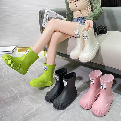 In stock Korean style fashionable mid-calf fashion women's boots comfortable waterproof non-slip lightweight soft wear-resistant thick-soled rain boots Women's outer