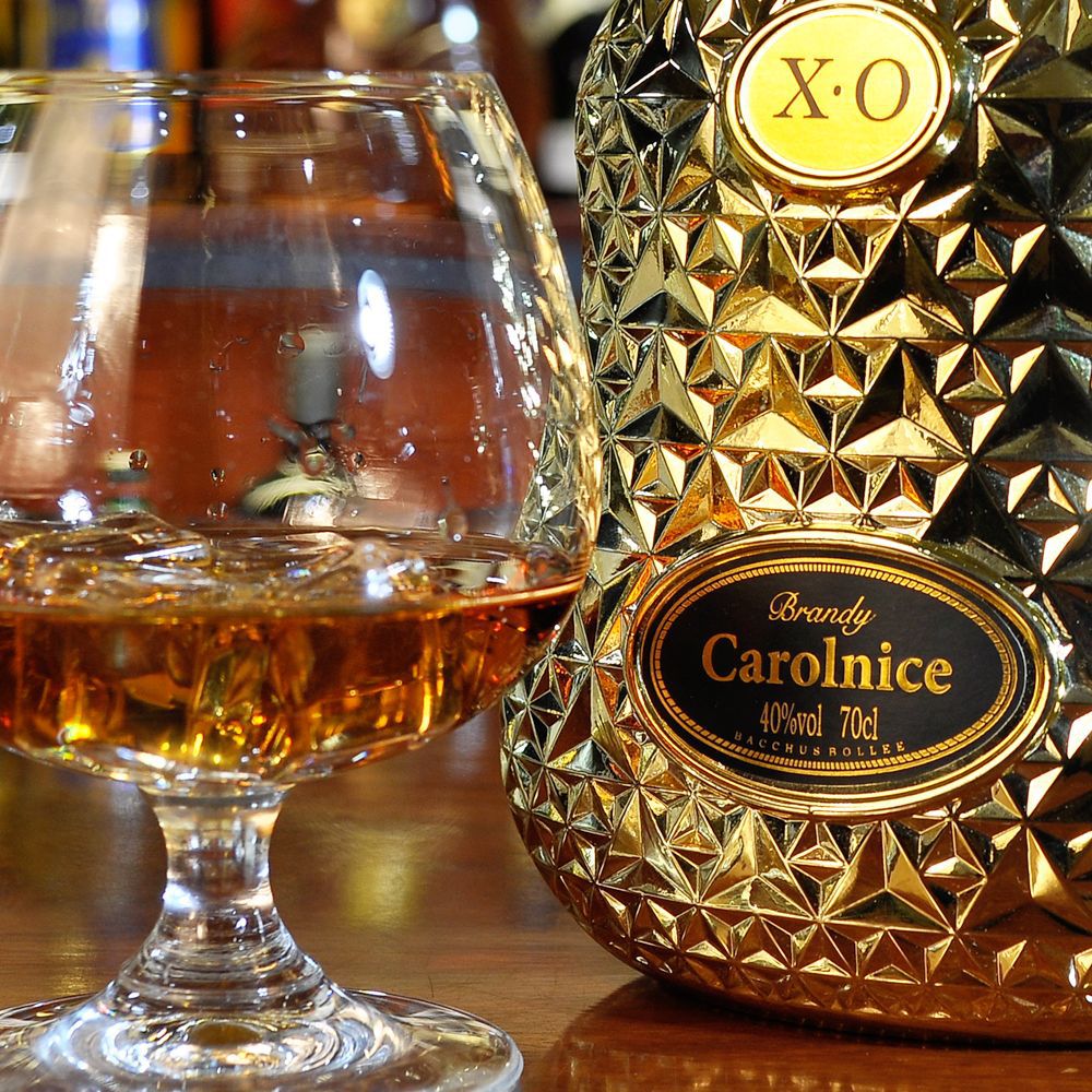 French imported XO brandy foreign wine carones CAROLNICE boxed genuine goods 700 ml40 degrees wholesale