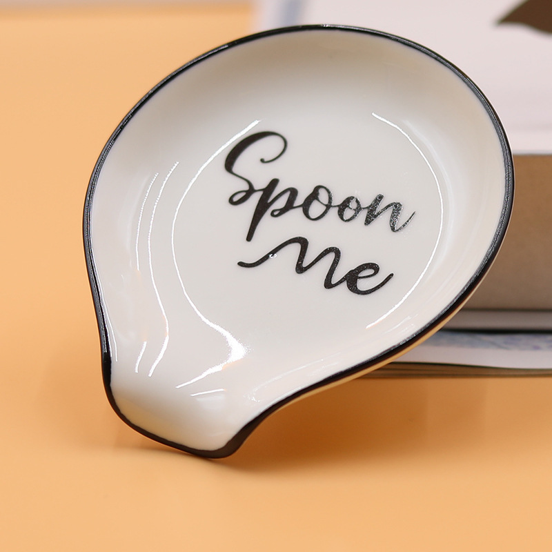 Ceramic spoon holder factory cross-border new creative spoon pad restaurant thickened snack dish export soup spoon spoon holder