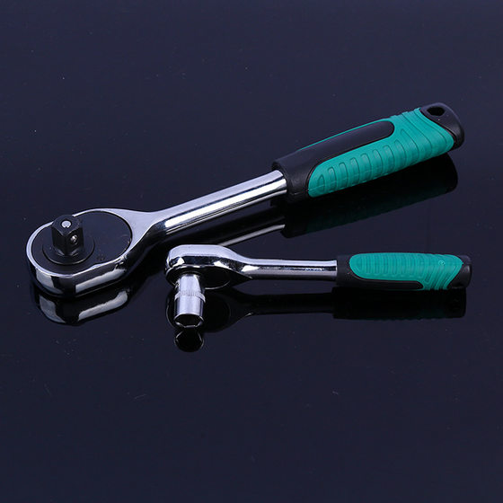 Factory large supply of 82 sets of Machine auto repair kit with car hardware tools combination maintenance tools support generation
