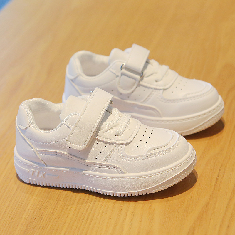 Children's small white shoes 2024 spring girls sports shoes boys casual board shoes soft bottom baby shoes single generation
